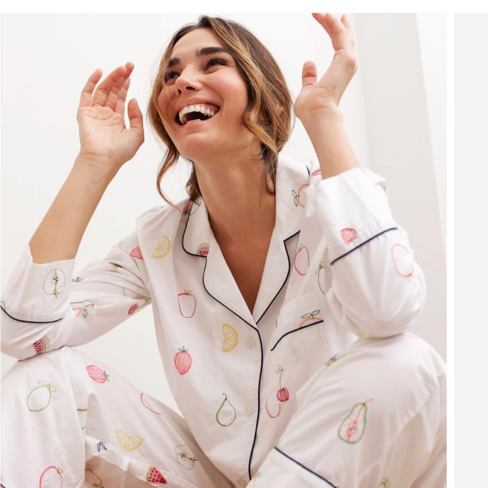 Printfresh embroidered long sleeve pajama set — excellent condition!!